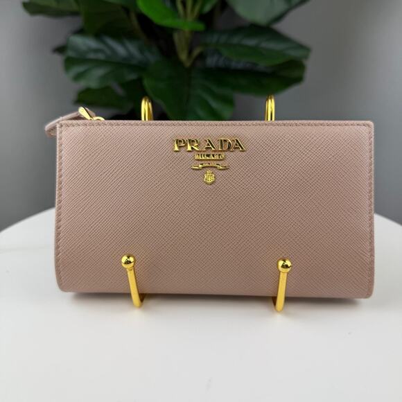 B135💎✨Authentic Prada Beige Saffiano Leather Wallet - Picture 1 of 8